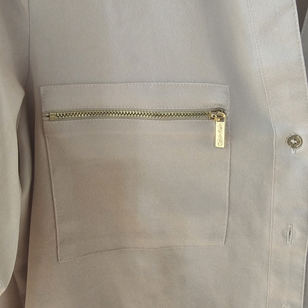 Calvin Klein Women's Beige Blouse with Gold Accents - Picture 3 of 8